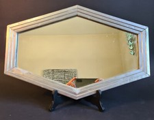 Petit Miroir Mural ancien Art Déco de forme Hexagonal.