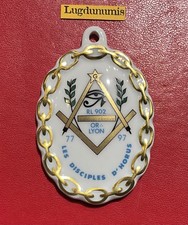Médaille - Franc-maçonnerie les Disciples d'horus Lyon 1977-1997 en Porcelaine
