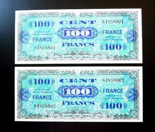 Suite billets de 100 - 2,