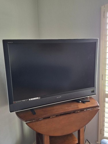 Sony bravia tv - 46",