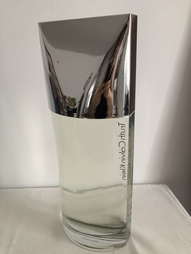 Géant factice calvin klein - géant,