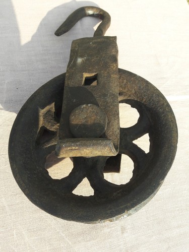 Ancienne roue puits attache - roue,