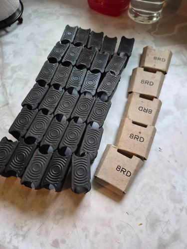 Garand block clips lot - en,
