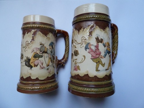 Anciennes chopes bière - 2, à