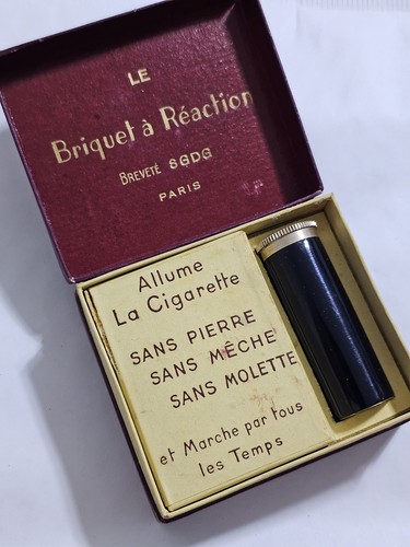 Briquet reaction siglé - à,