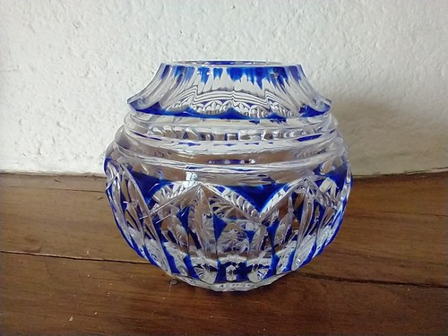 Charmant petit pot cristal