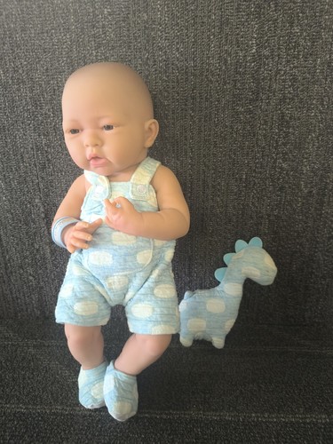 Vintage newborn doll - vintage,