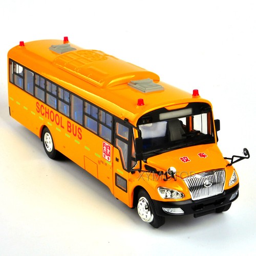 Yellow school bus yutong - 1:42,