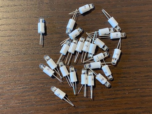 New warm white - new, 8v