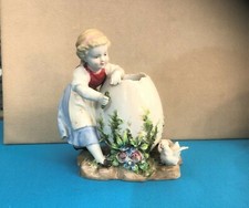 Statuette en porcelaine de