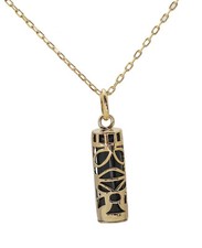 Pendentif amulette porte