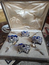 Très Beau Coffret 4 Salerons + cuillères Verre Bleu En Argent Massif Art nouveau