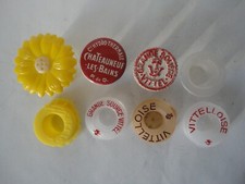 Lot anciens bouchons eau Vittelloise Perrier Vittel Evian Chateauneuf les Bains