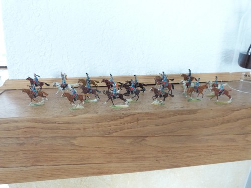 Anciens soldats plats étain - anciens,