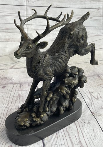 Sculpture statue figurine - figurine, en