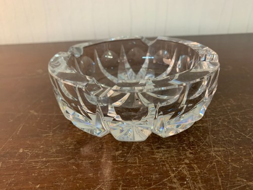 Cendrier taillé cristal - taillé, en