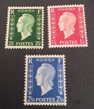 #152 TIMBRE FRANCE MARIANNE DE