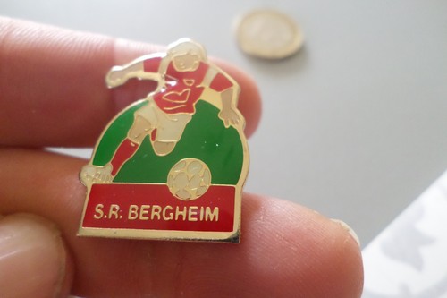 Pin broche badge foot - s, club