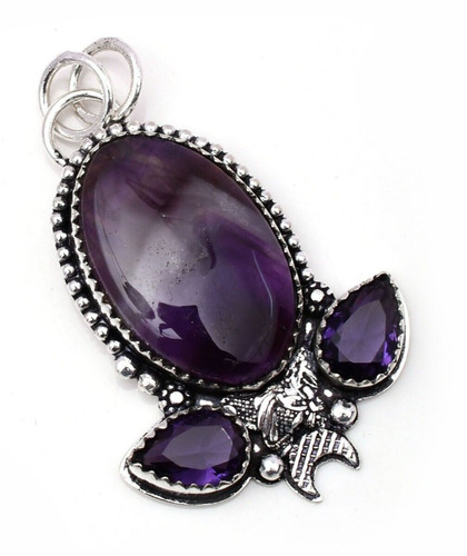 Pendentif bijou fait - , en