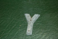 Ancienne - petite Lettre Enseigne En plomb - Mobilier Industriel : Y - 3 cm -