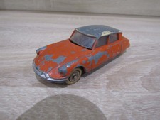 vrai dinky toys France 24CP citroen DS 19 berline epave pieces restauration