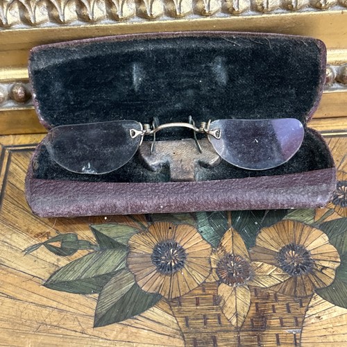 Ancienne paire lunettes - ancienne,