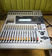 CONSOLE DE MIXAGE NUMÉRIQUE