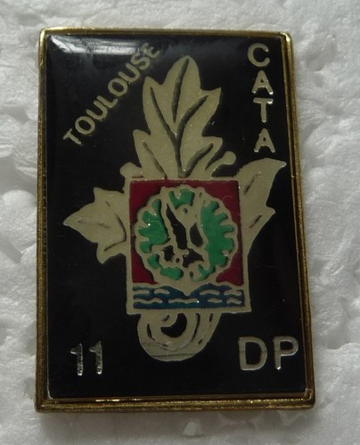 Pin militaire cata de - du, la