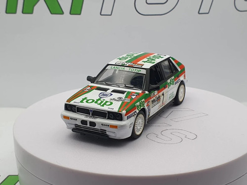 Lancia delta 4wd newsstand - lancia, hf