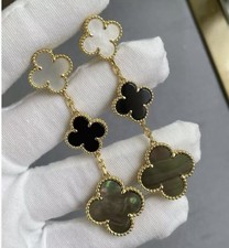 Boucles d’oreilles  trèfles onyx noir et blanc