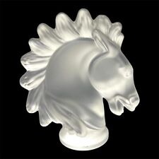 SCULPTURE D'UN CHEVAL EN