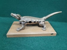 ANCIEN MACHE BOUCHON DE