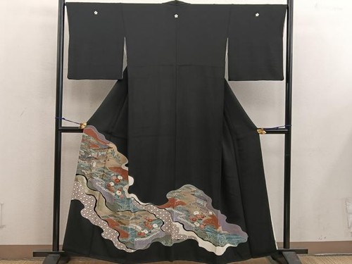 Kimono japonais noir tomesode