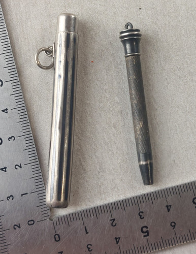 Paire anciens portes crayons - portes,