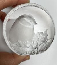 Presse-papier sulfure CRISTAL signé MATS JONASSON décor OISEAU GRAVÉ