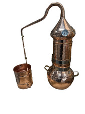 Alambic en cuivre avec colonne