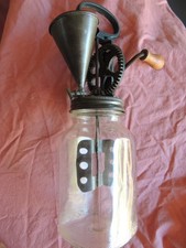 Ancien Batteur Fouet FW France