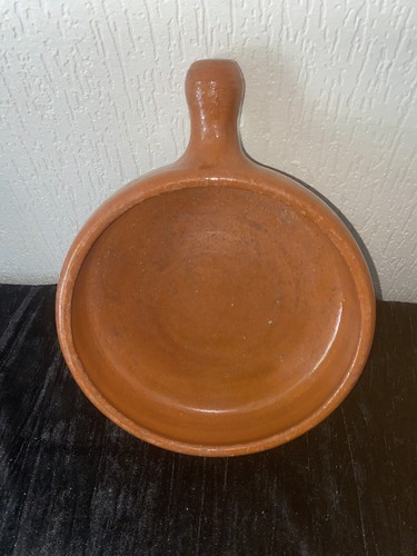 Ancienne poterie poêlon fait - poterie,