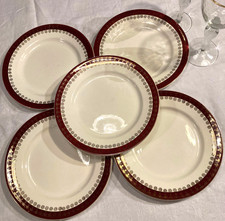 Lot de 4 assiettes plates + 1