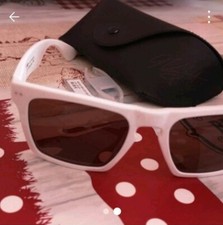 Lunettes de soleil M Pokora