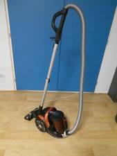 aspirateur traineau sans sac Rowenta model ro7274ea ( occasion , défaut ) 