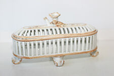 Corbeille ou panetière en céramique ajourée sur pied décor floral milieu XXeme