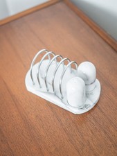 Ensemble salière, poivrière et porte serviettes en marbre et métal chromé