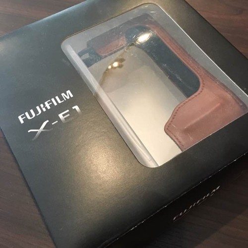 Fujifilm bottom leather case - fujifilm,