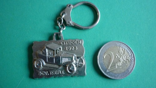 Ancien porte cle metal - ancien,