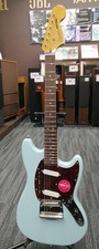 Guitare électrique SQUIER CV 60S MUSTANG LRL SNB