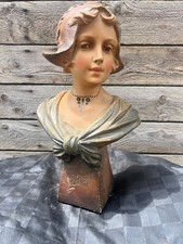 Loulou Buste femme en plâtre polychrome, signé F Citti