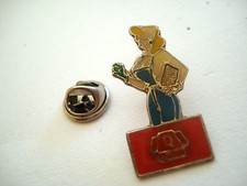 PINS JEUNE FEMME QUICK RESTAURANT SNACK FAST FOOD