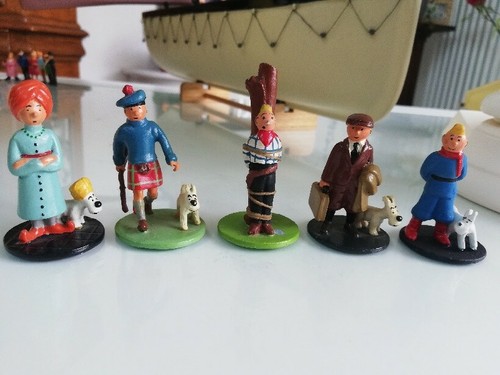 Figurines plomb à - figurines, en