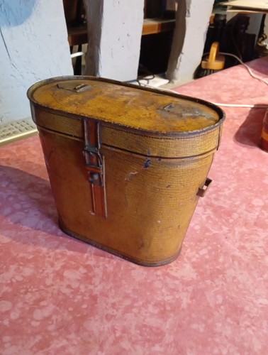 Ancienne boite biscuits - boite,